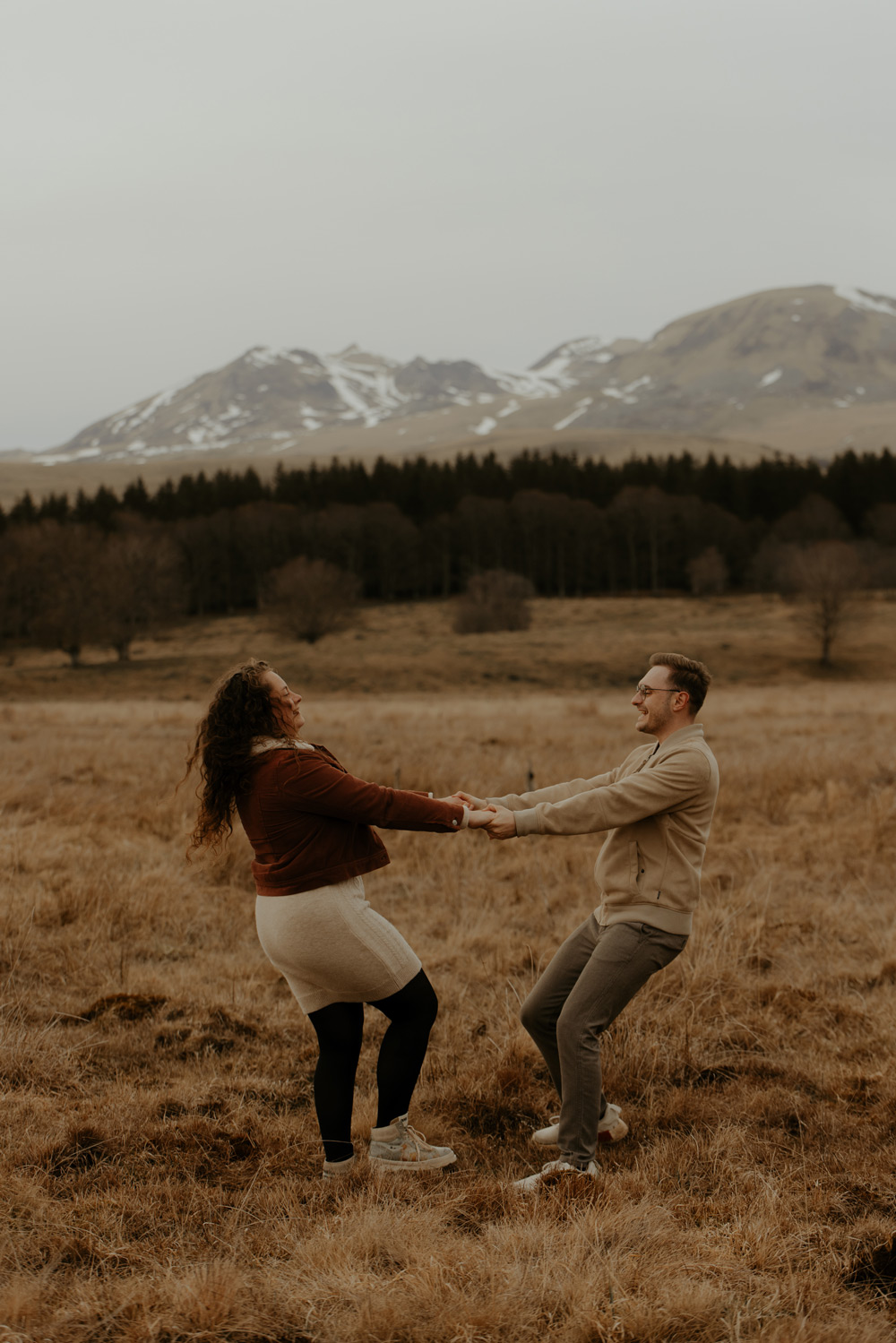 Séance photo couple à la montagne