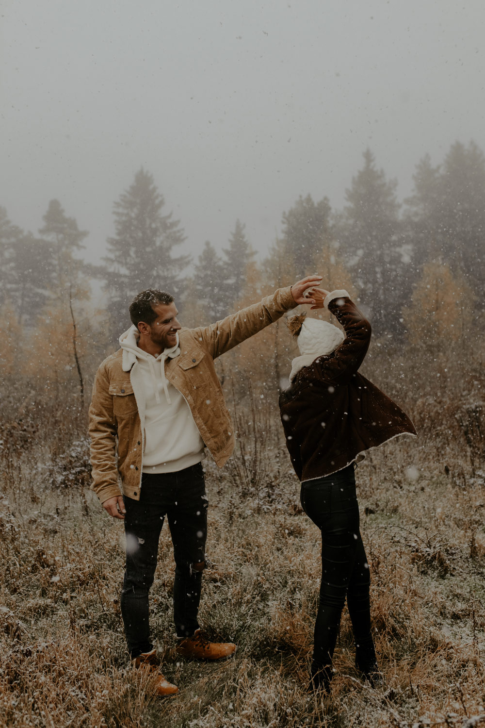 Séance photo couple à la montagne