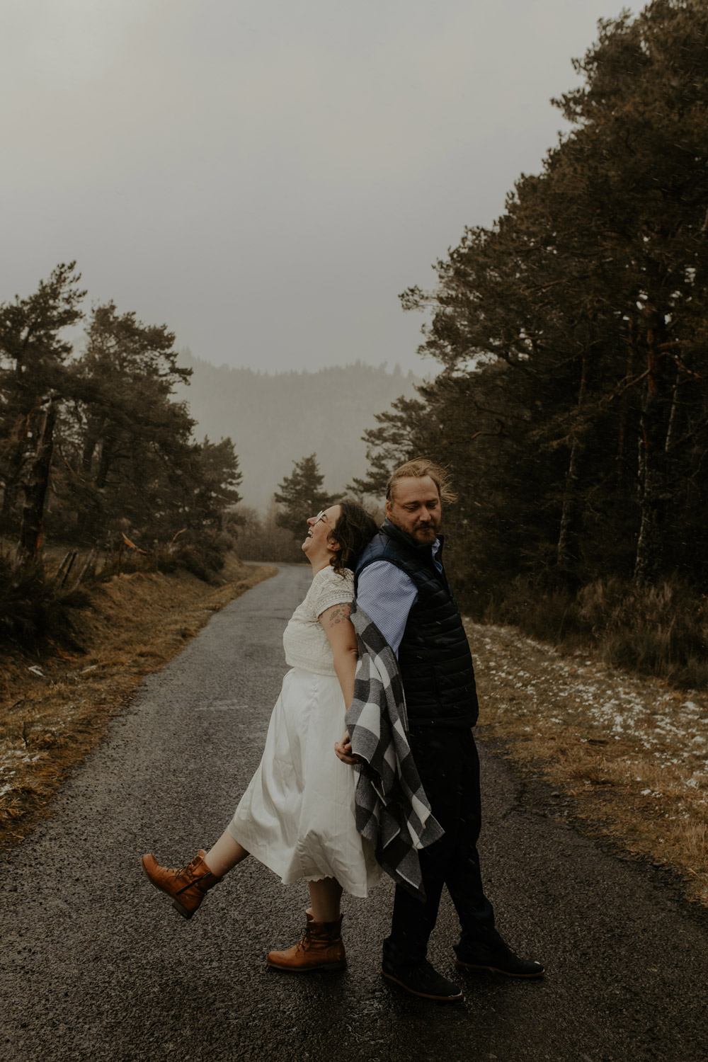 Séance photo couple à la montagne - Photographe Auvergne