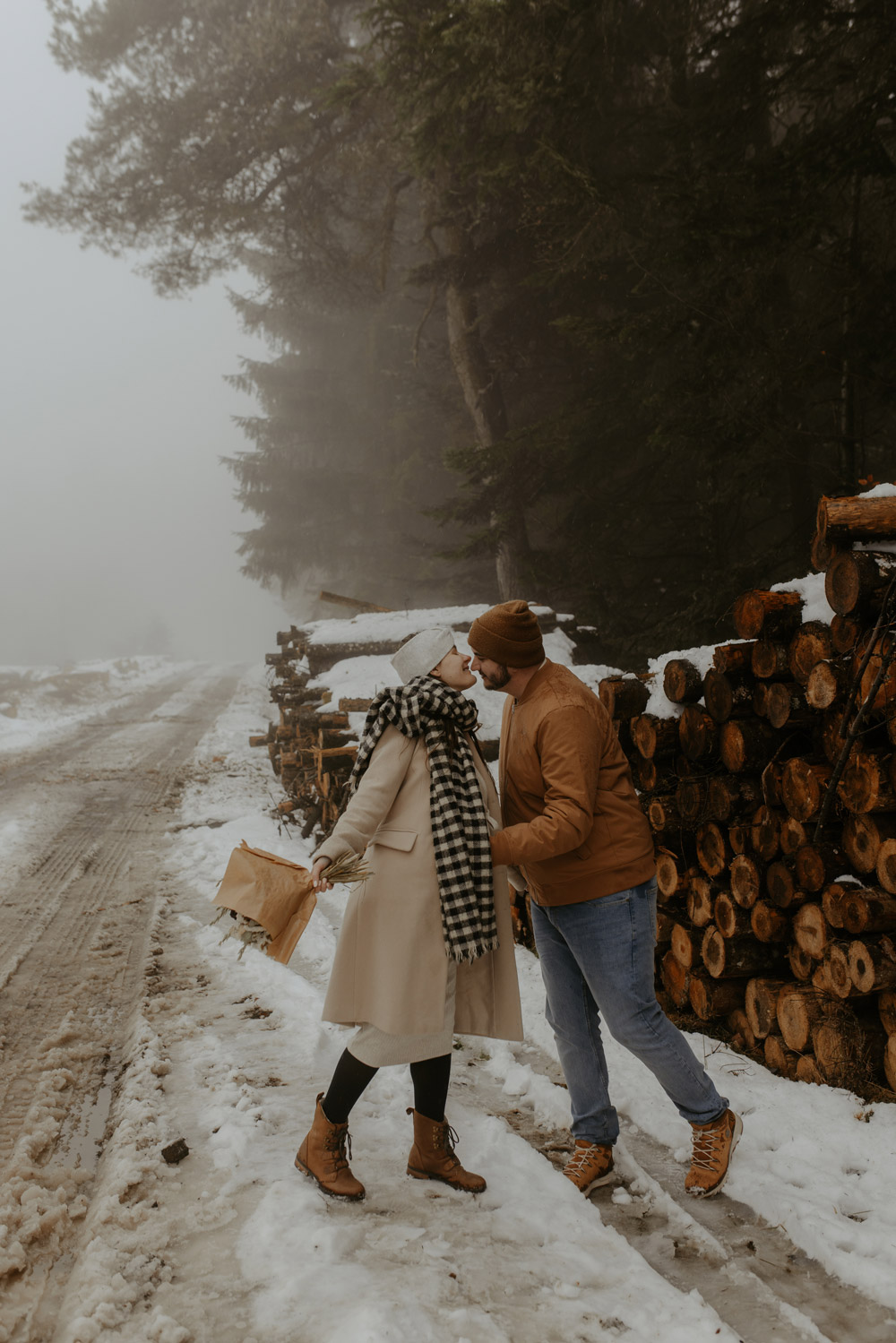 Séance Photo grossesse en hiver - Photographe Massif Central